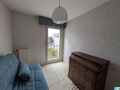 Appartement - 94 m² - 5 pièces