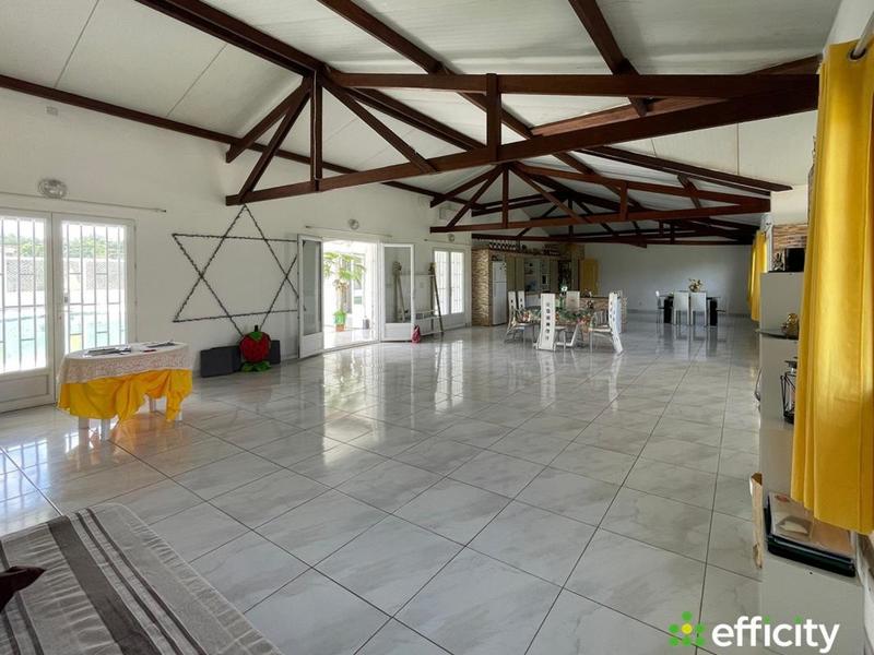 Terrain - 25 857 m²