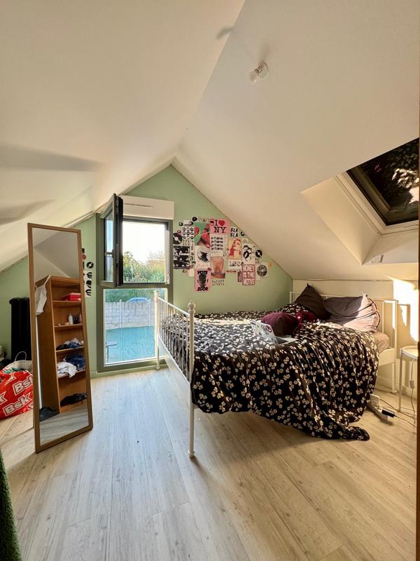 Maison - 102 m² - 5 pièces