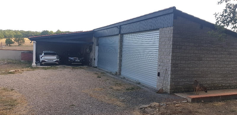 Propriété - 260 m² - 7 pièces