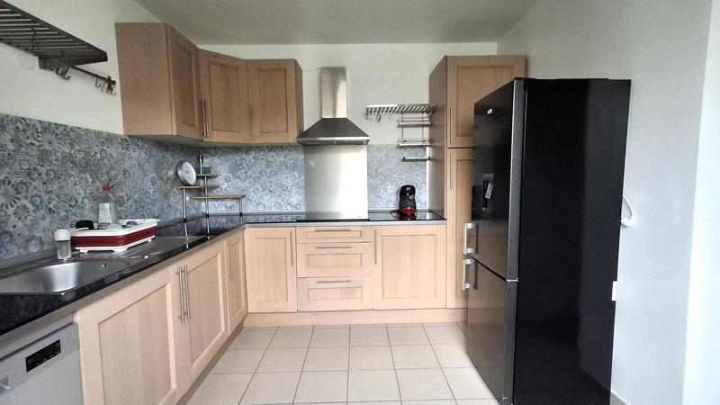 Maison - 83 m² - 4 pièces