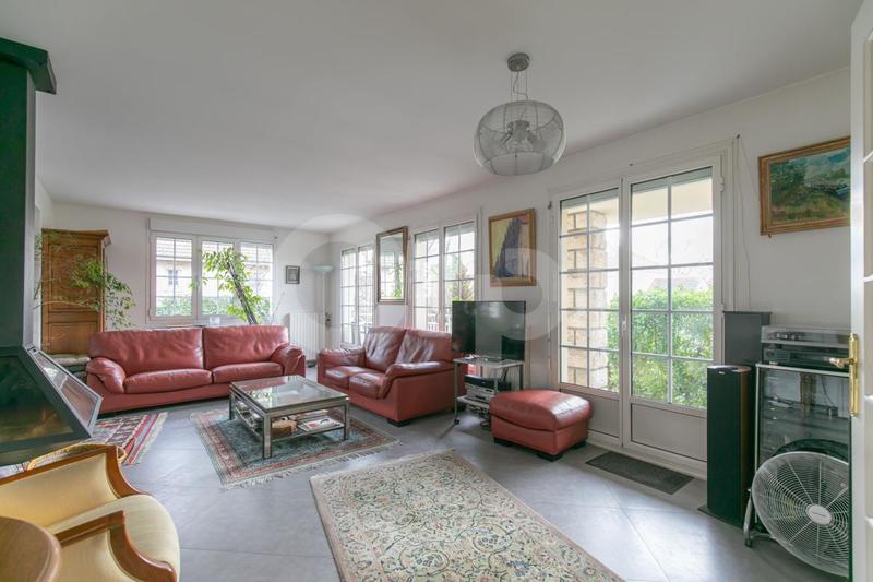 Maison - 140 m² - 4 pièces