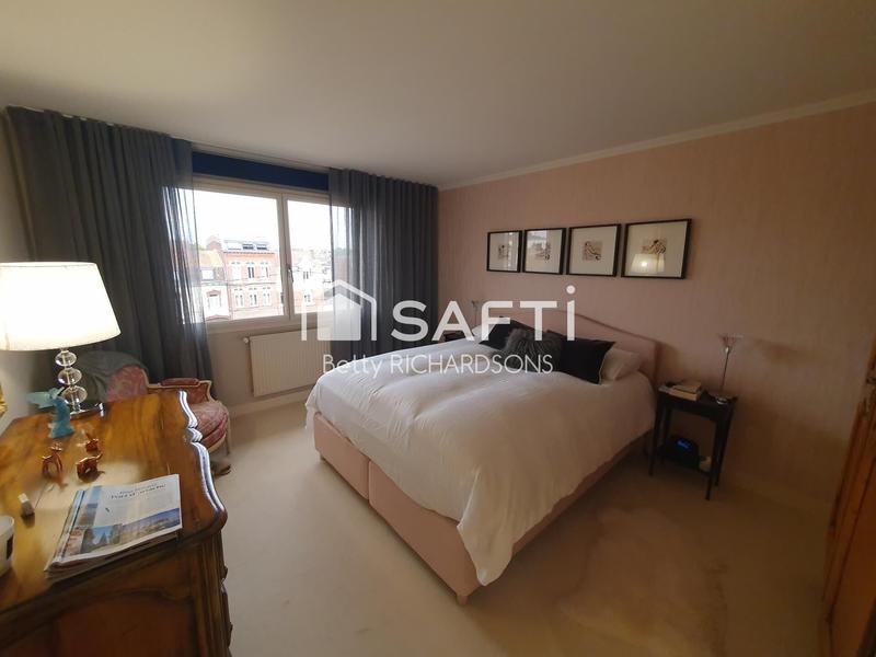 Appartement - 142 m² - 5 pièces