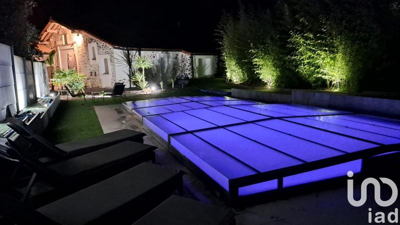 Maison - 196 m² - 7 pièces