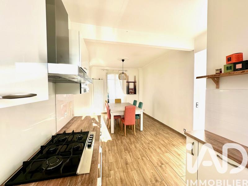 Maison - 180 m² - 7 pièces