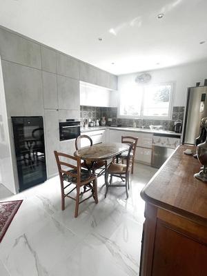 Maison - 108 m² - 6 pièces