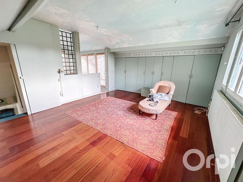 Maison - 180 m² - 6 pièces