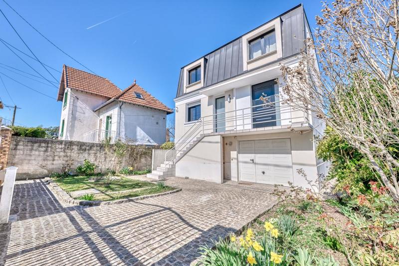 Maison - 120 m² - 4 pièces