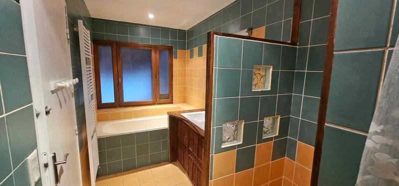 Maison - 208 m² - 6 pièces