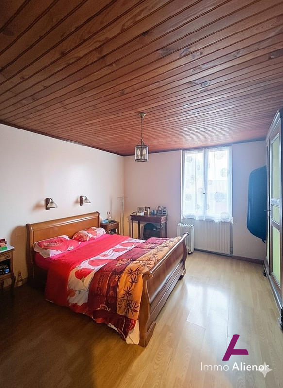 Maison - 163 m² - 7 pièces