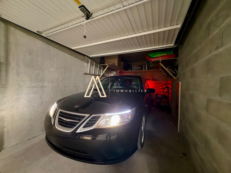 Parking / Garage - 14 m²