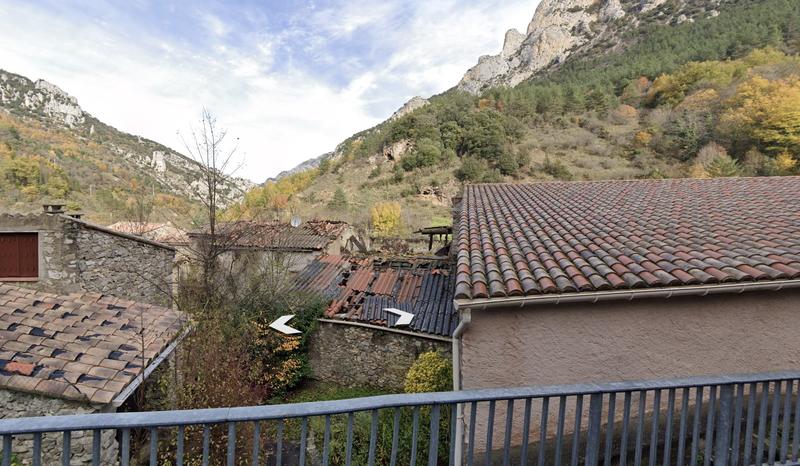 Maison - 250 m² - 6 pièces