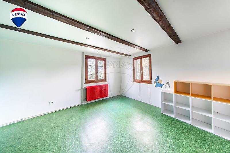 Maison - 174 m² - 7 pièces
