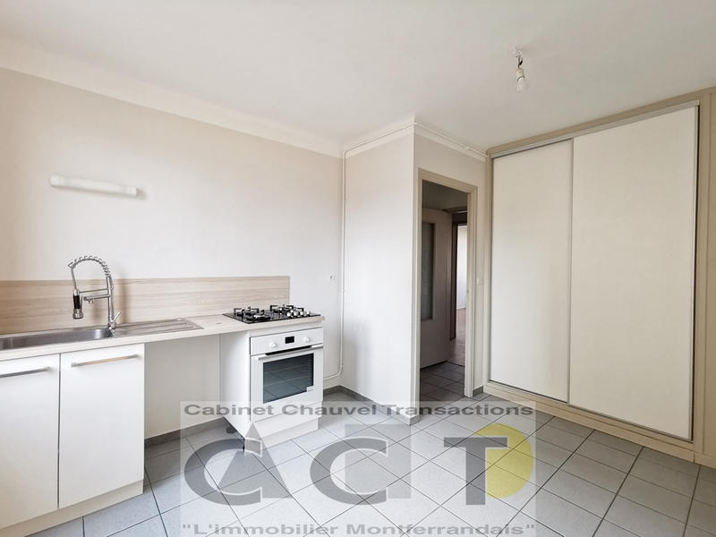 Appartement - 102 m² - 5 pièces