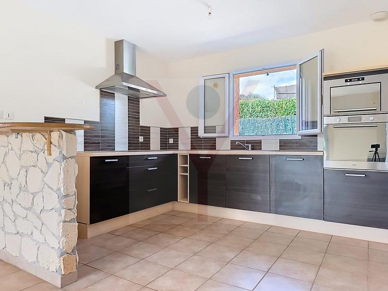 Maison - 94 m² - 4 pièces