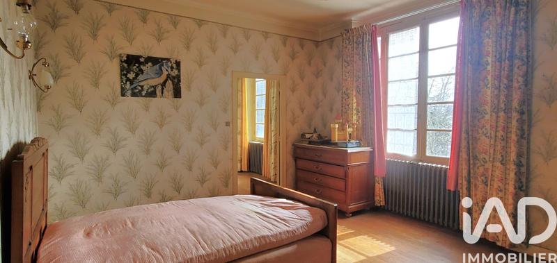 Maison - 210 m² - 9 pièces