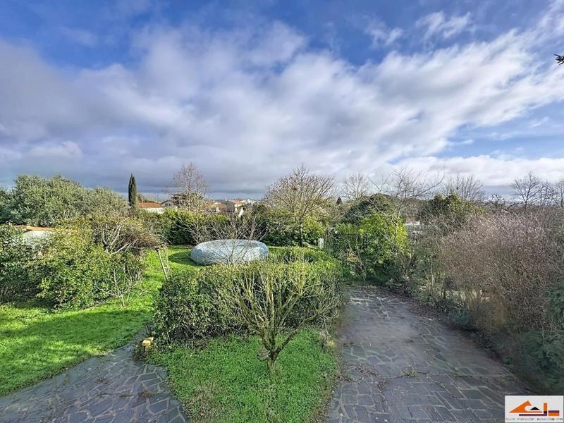 Villa - 205 m² - 8 pièces