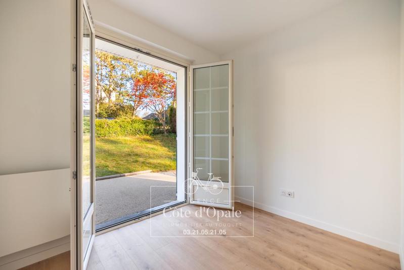 Maison - 215 m² - 6 pièces