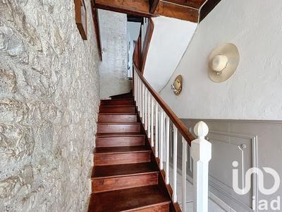 Maison - 298 m² - 9 pièces