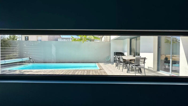 Villa - 180 m² - 6 pièces