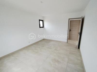 Villa - 145 m² - 6 pièces