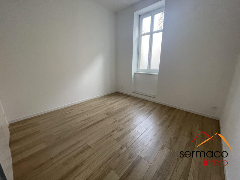 Appartement - 100 m² - 4 pièces