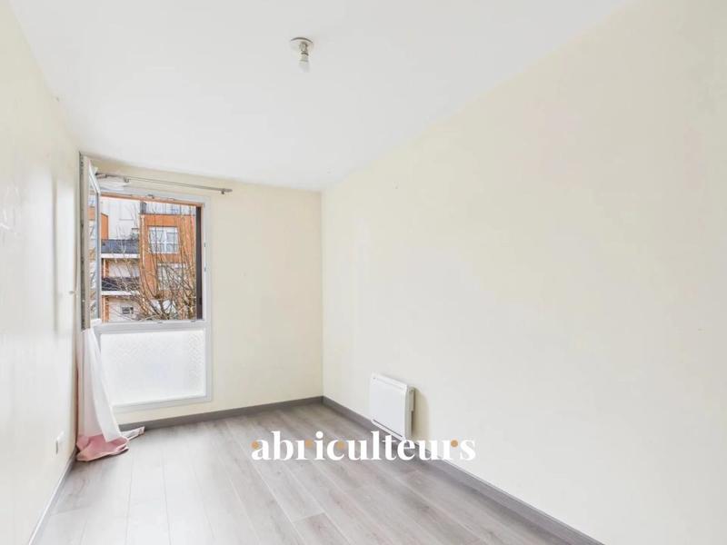 Appartement ancien - 75 m² - 4 pièces