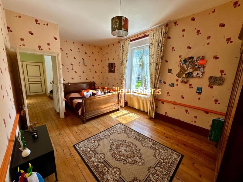 Maison de maîtres - 226 m² - 9 pièces