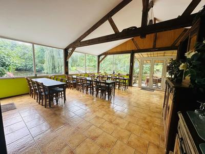 Maison - 310 m² - 8 pièces