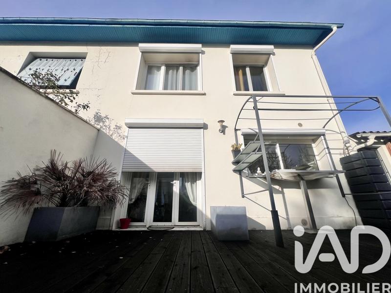 Maison - 90 m² - 5 pièces