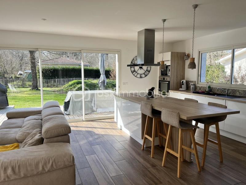 Maison - 130 m² - 4 pièces