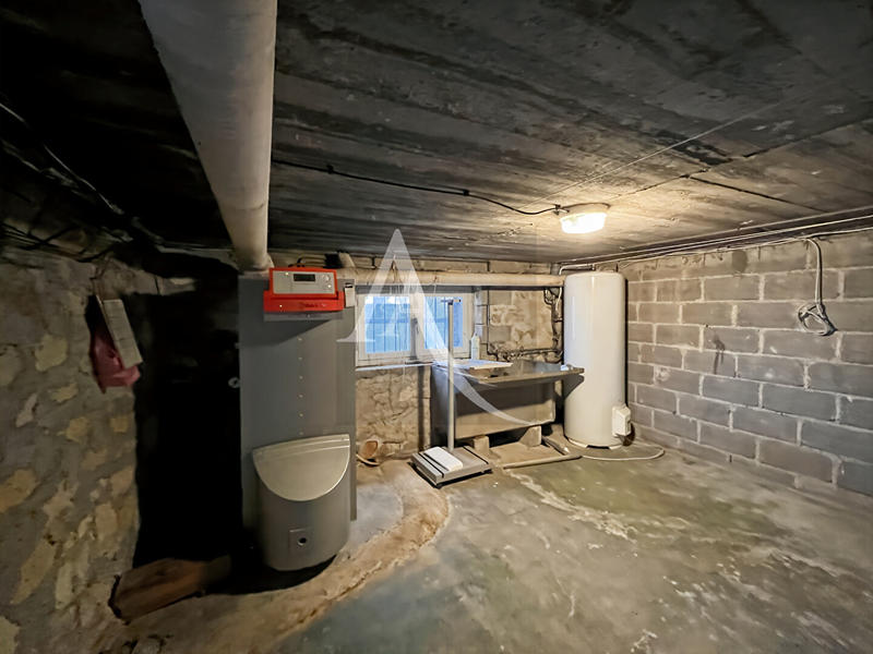 Maison - 200 m² - 9 pièces