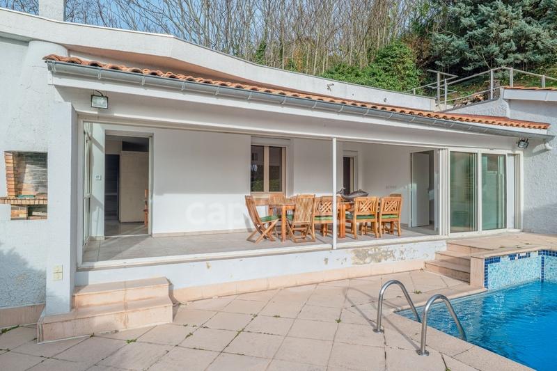 Maison - 177 m² - 5 pièces