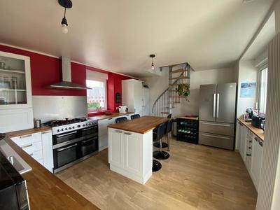 Maison - 150 m² - 6 pièces