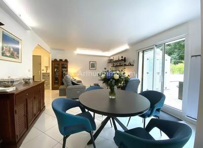 Appartement - 86 m² - 4 pièces