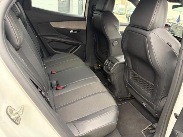 Peugeot 3008 BlueHDi 130ch s&amp;S Eat8 Gt