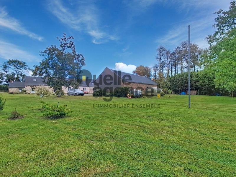 Longère - 220 m² - 9 pièces