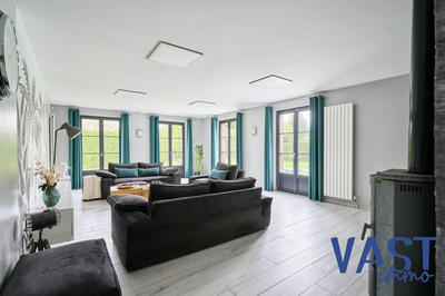 Maison - 217 m² - 6 pièces