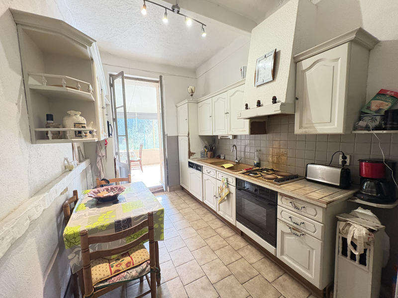 Appartement - 104 m² - 5 pièces