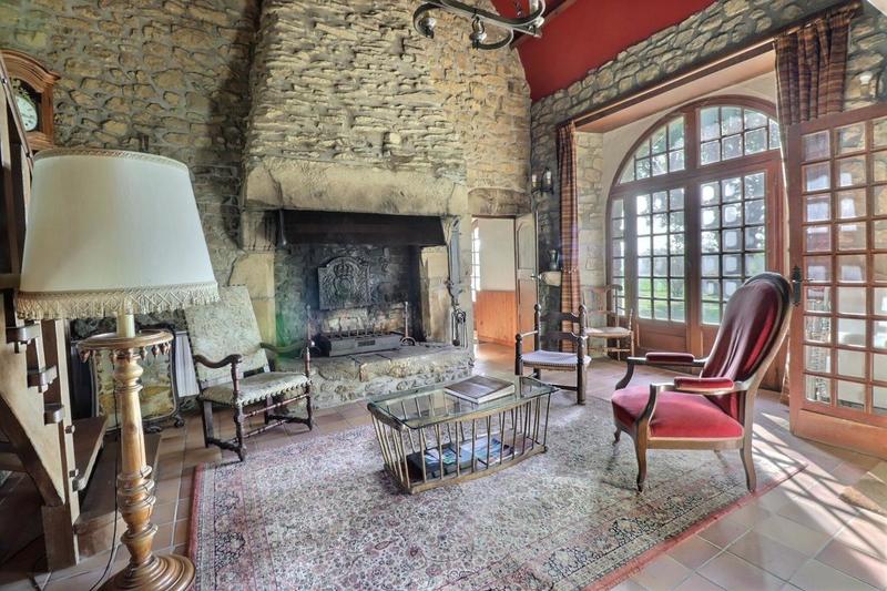 Maison - 142 m² - 8 pièces