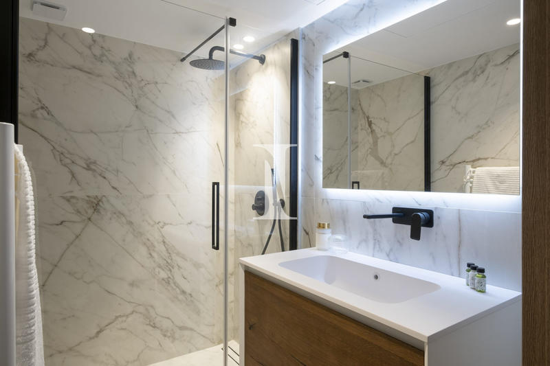 Appartement - 100 m² - 4 pièces