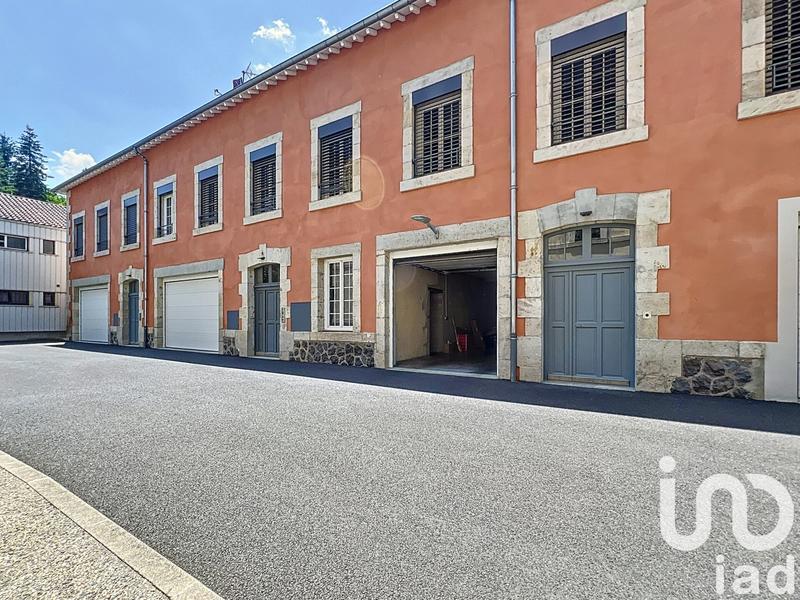 Appartement - 191 m² - 6 pièces