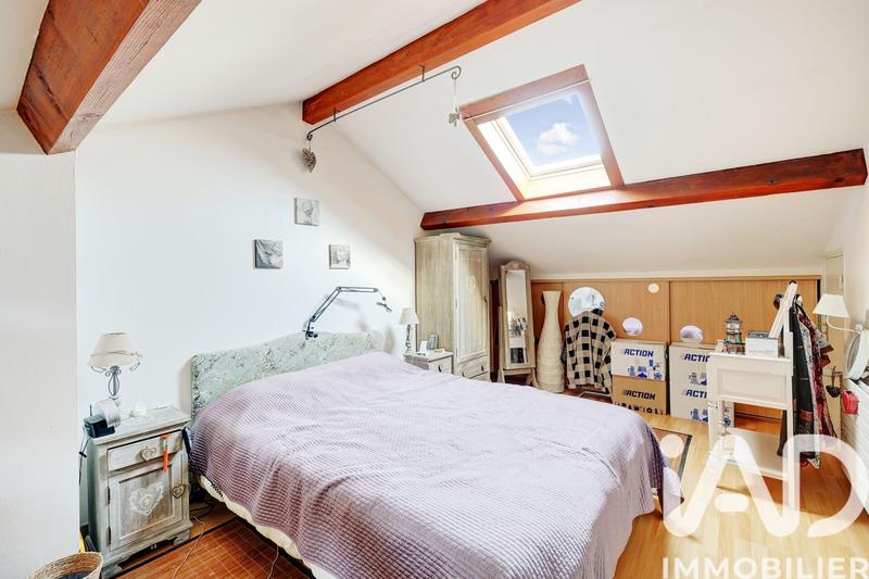 Maison - 182 m² - 8 pièces