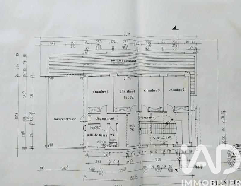 Maison de maîtres - 394 m² - 9 pièces