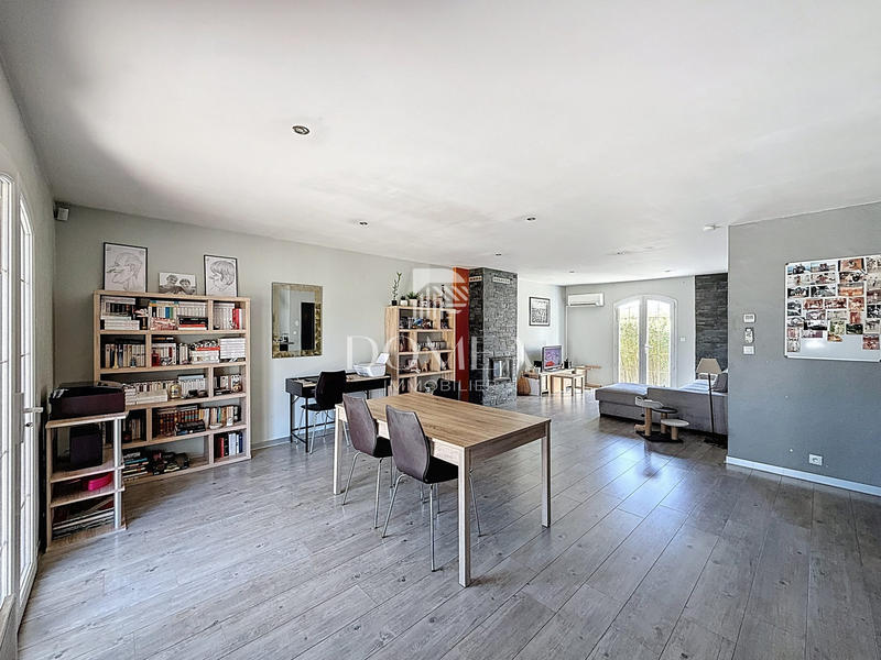 Maison - 104 m² - 4 pièces