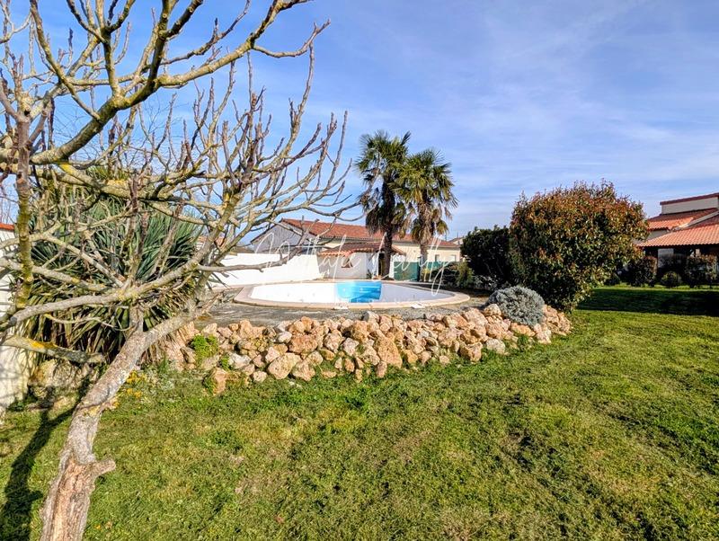 Grange - 77 m² - 1 pièce