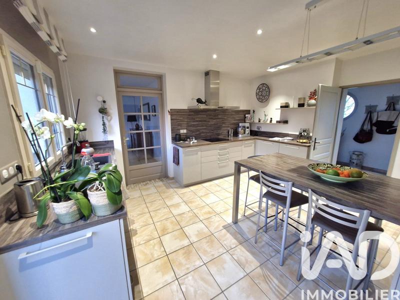 Maison - 165 m² - 6 pièces