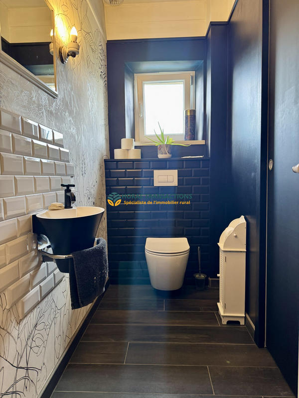 Maison - 205 m² - 6 pièces