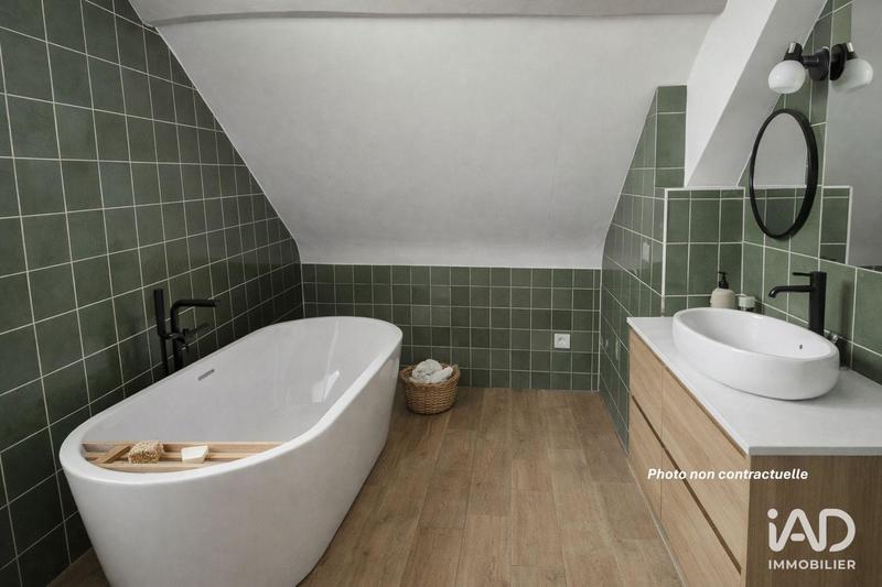 Maison - 259 m² - 6 pièces