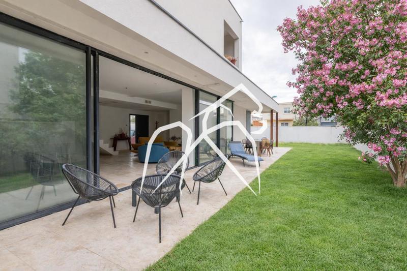 Maison ancienne - 194 m² - 5 pièces